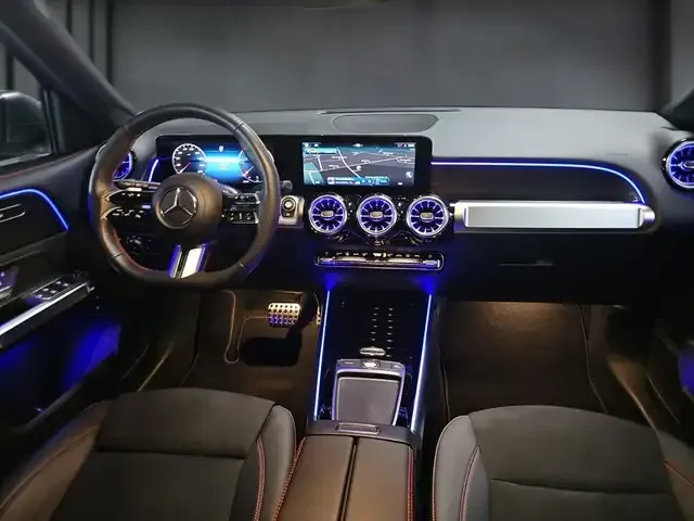 Mercedes-Benz GLB 200