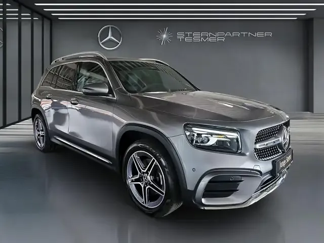 Mercedes-Benz GLB 200
