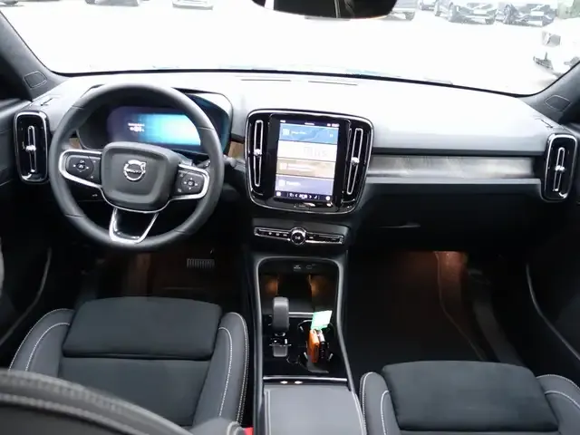 Volvo C40