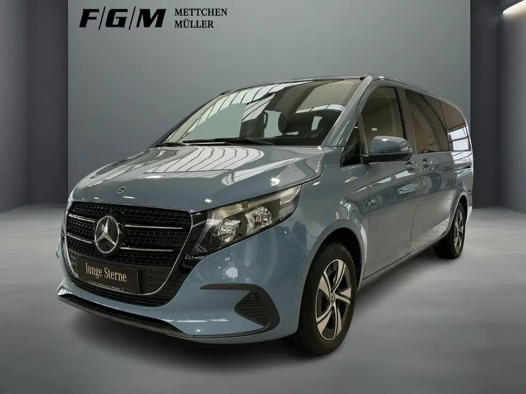 Mercedes-Benz V 220