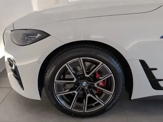 BMW 440