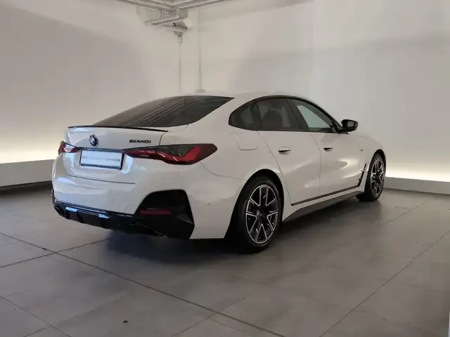 BMW 440