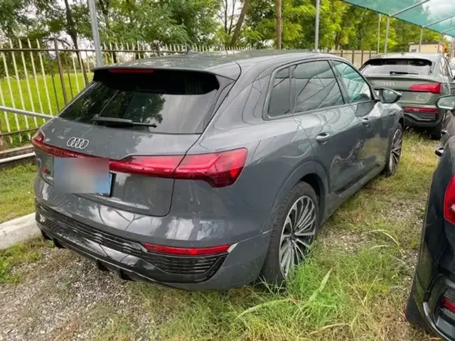 Audi Q8 e-tron