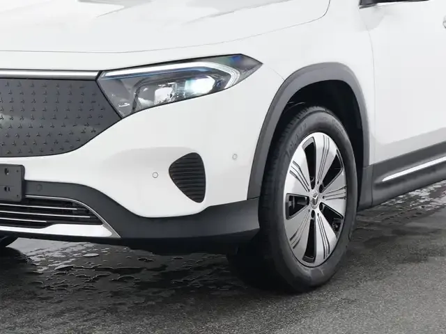 Mercedes-Benz EQB 300