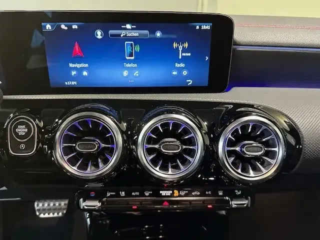 Mercedes-Benz CLA 180