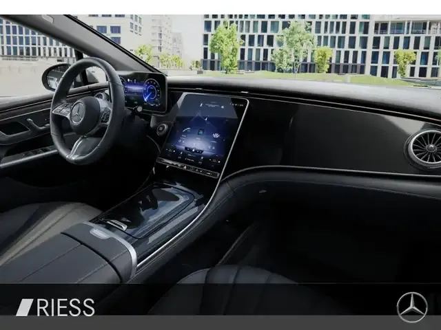 Mercedes-Benz EQE 500