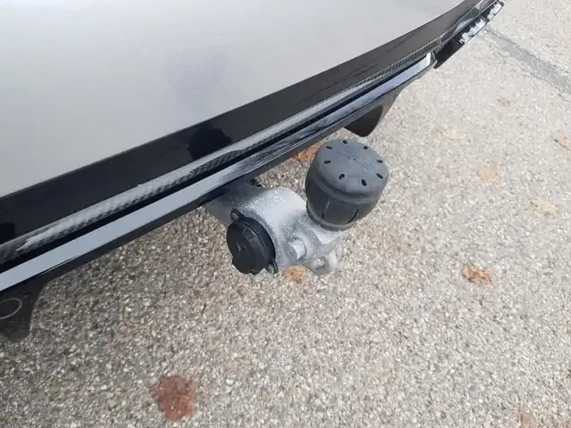 Mercedes-Benz E 63 AMG