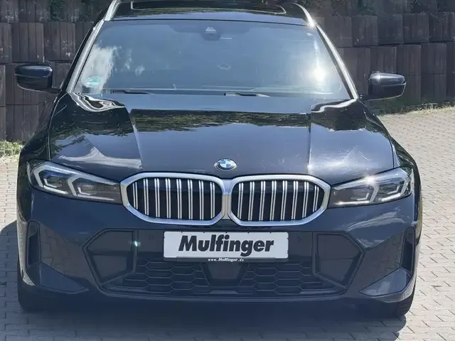 BMW 330