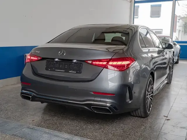 Mercedes-Benz C 220