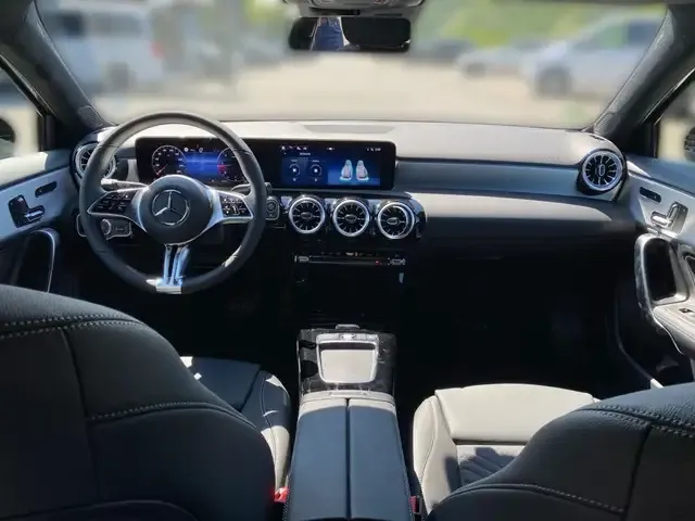 Mercedes-Benz A 200