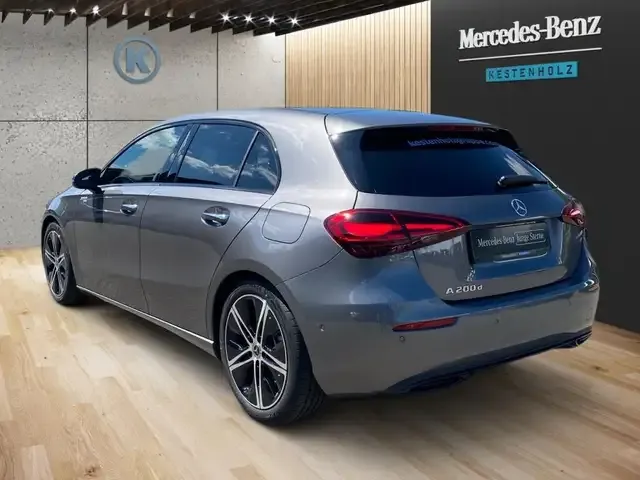 Mercedes-Benz A 200