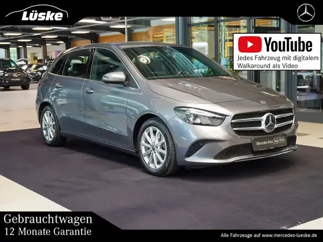 Mercedes-Benz B 220
