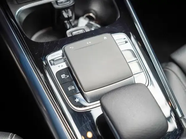 Mercedes-Benz B 220