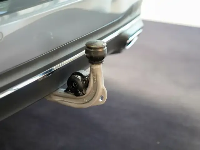 Mercedes-Benz B 220