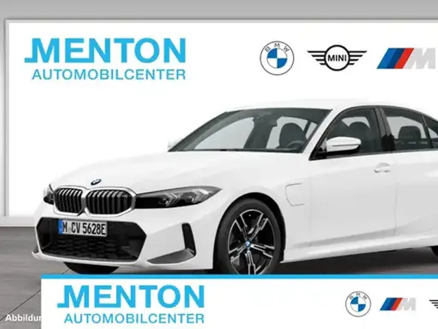 BMW 330