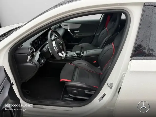 Mercedes-Benz A 35 AMG