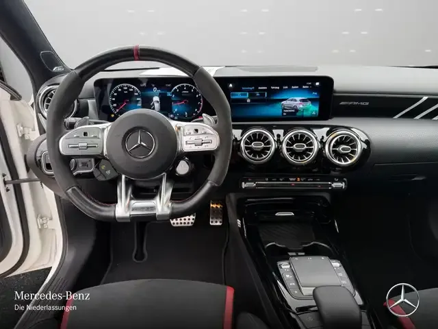 Mercedes-Benz A 35 AMG