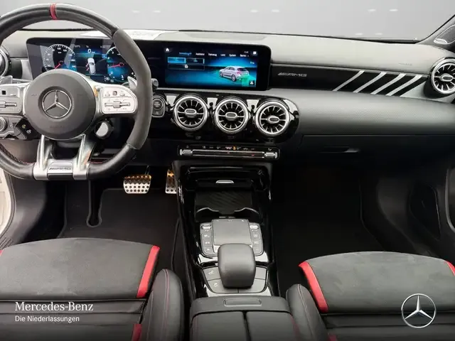 Mercedes-Benz A 35 AMG