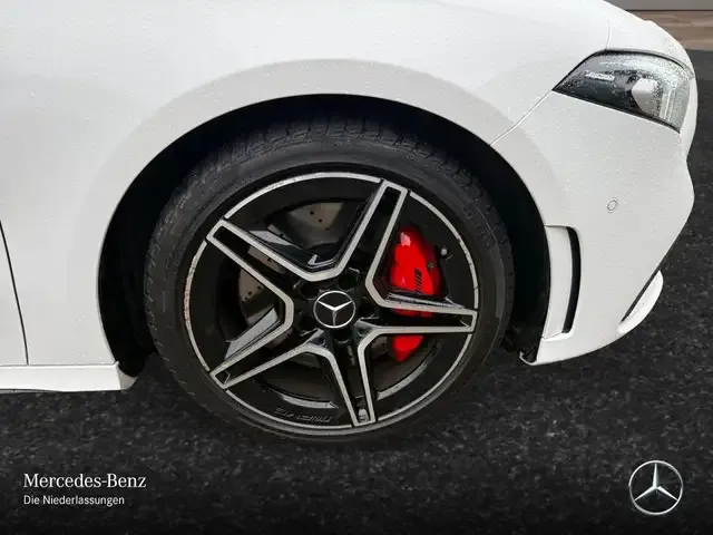 Mercedes-Benz A 35 AMG
