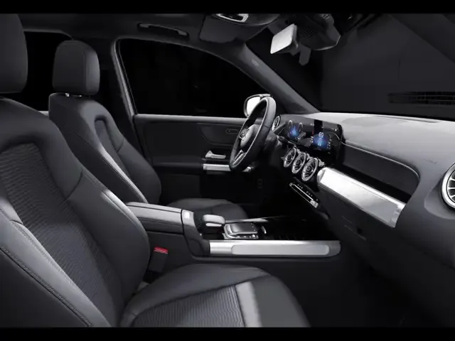 Mercedes-Benz EQB 300