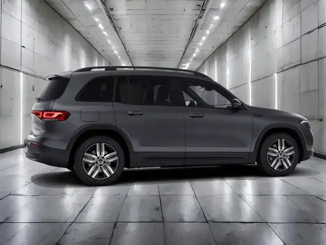 Mercedes-Benz EQB 300