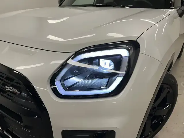 MINI One D Countryman