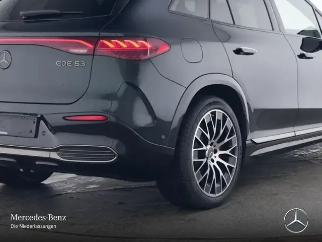 Mercedes-Benz EQE 53