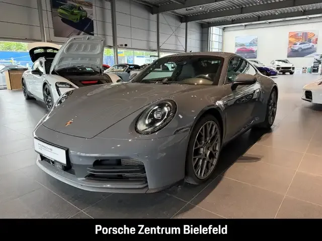 Porsche 992