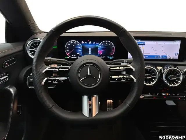 Mercedes-Benz CLA 220
