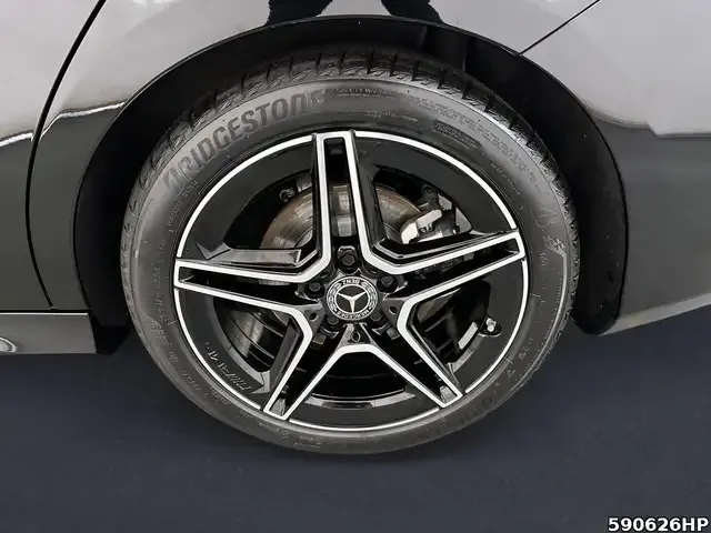 Mercedes-Benz CLA 220