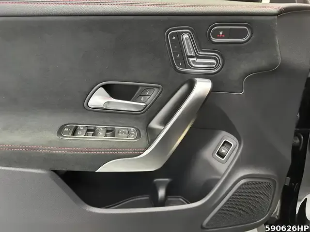 Mercedes-Benz CLA 220
