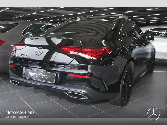 Mercedes-Benz CLA 250
