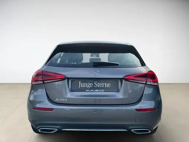 Mercedes-Benz A 180