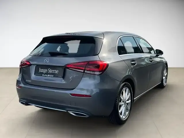 Mercedes-Benz A 180