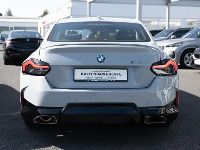 BMW 240
