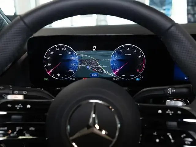 Mercedes-Benz GLA 200