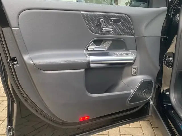 Mercedes-Benz EQA 350