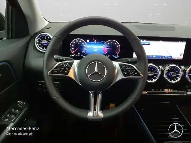 Mercedes-Benz GLA 180