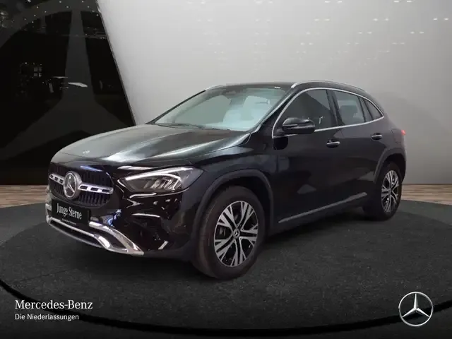 Mercedes-Benz GLA 180