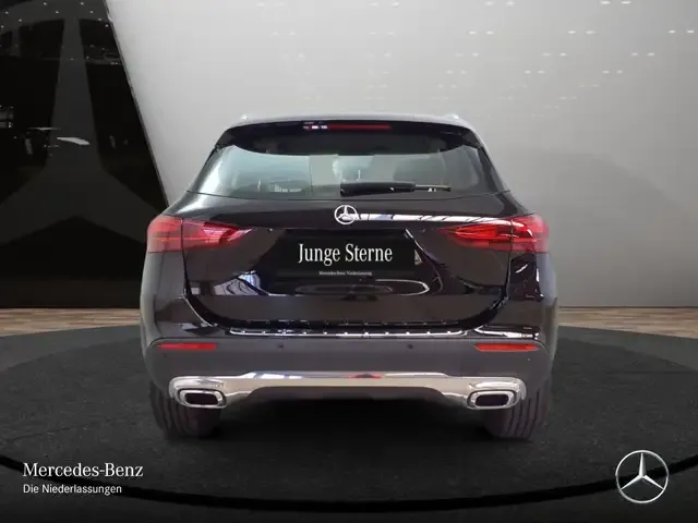 Mercedes-Benz GLA 180