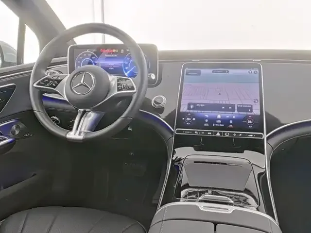 Mercedes-Benz EQE 300