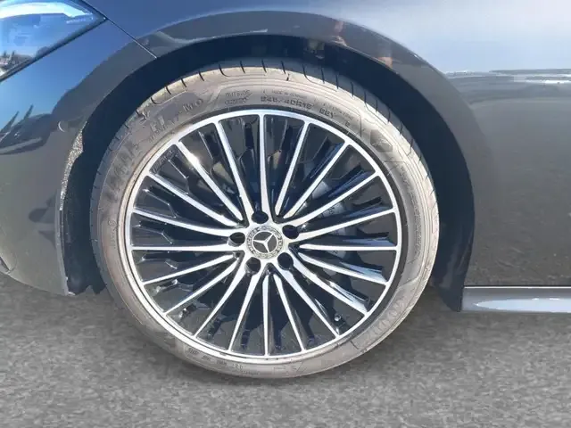 Mercedes-Benz CLE 200