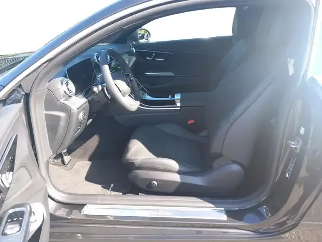Mercedes-Benz CLE 200