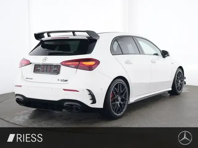 Mercedes-Benz A 45 AMG