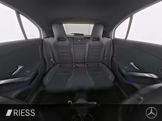 Mercedes-Benz A 45 AMG