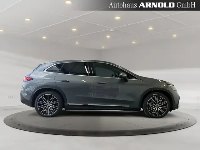 Mercedes-Benz EQE SUV