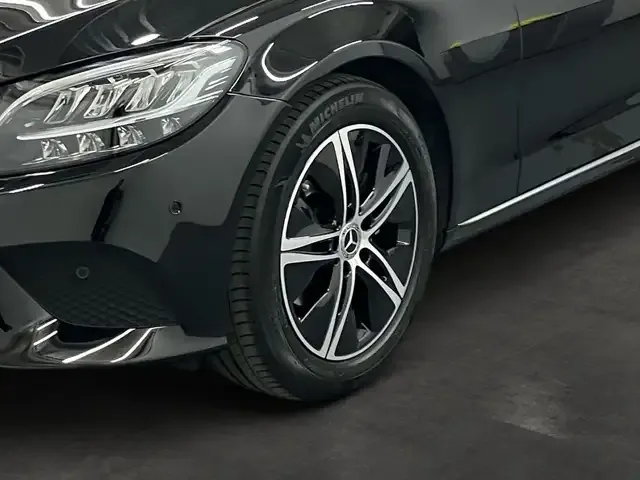 Mercedes-Benz C 180