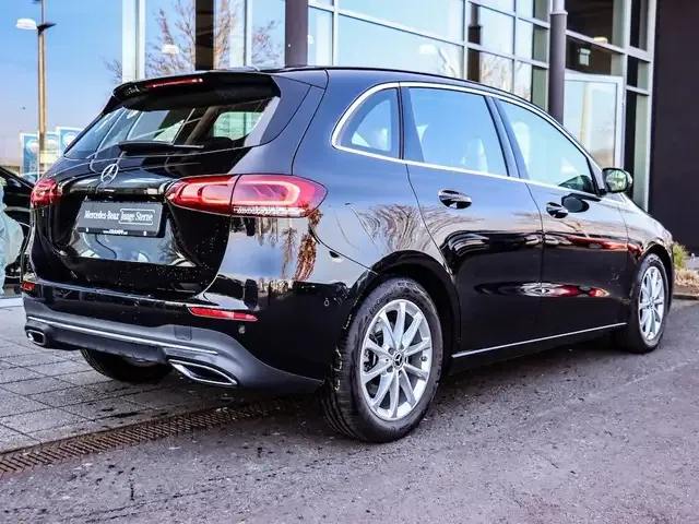 Mercedes-Benz B 200