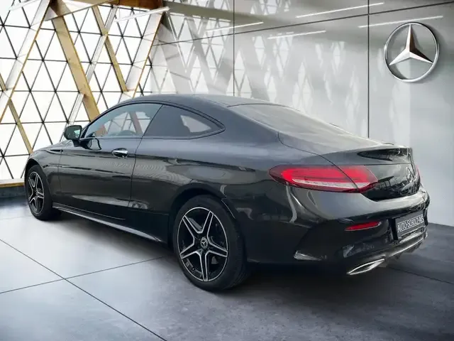 Mercedes-Benz C 400
