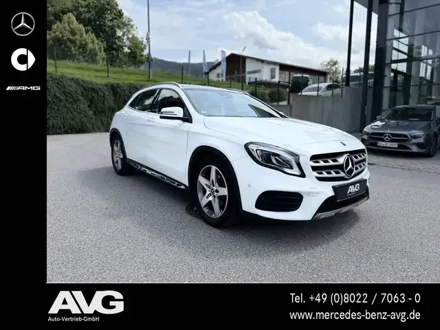 Mercedes-Benz GLA 200